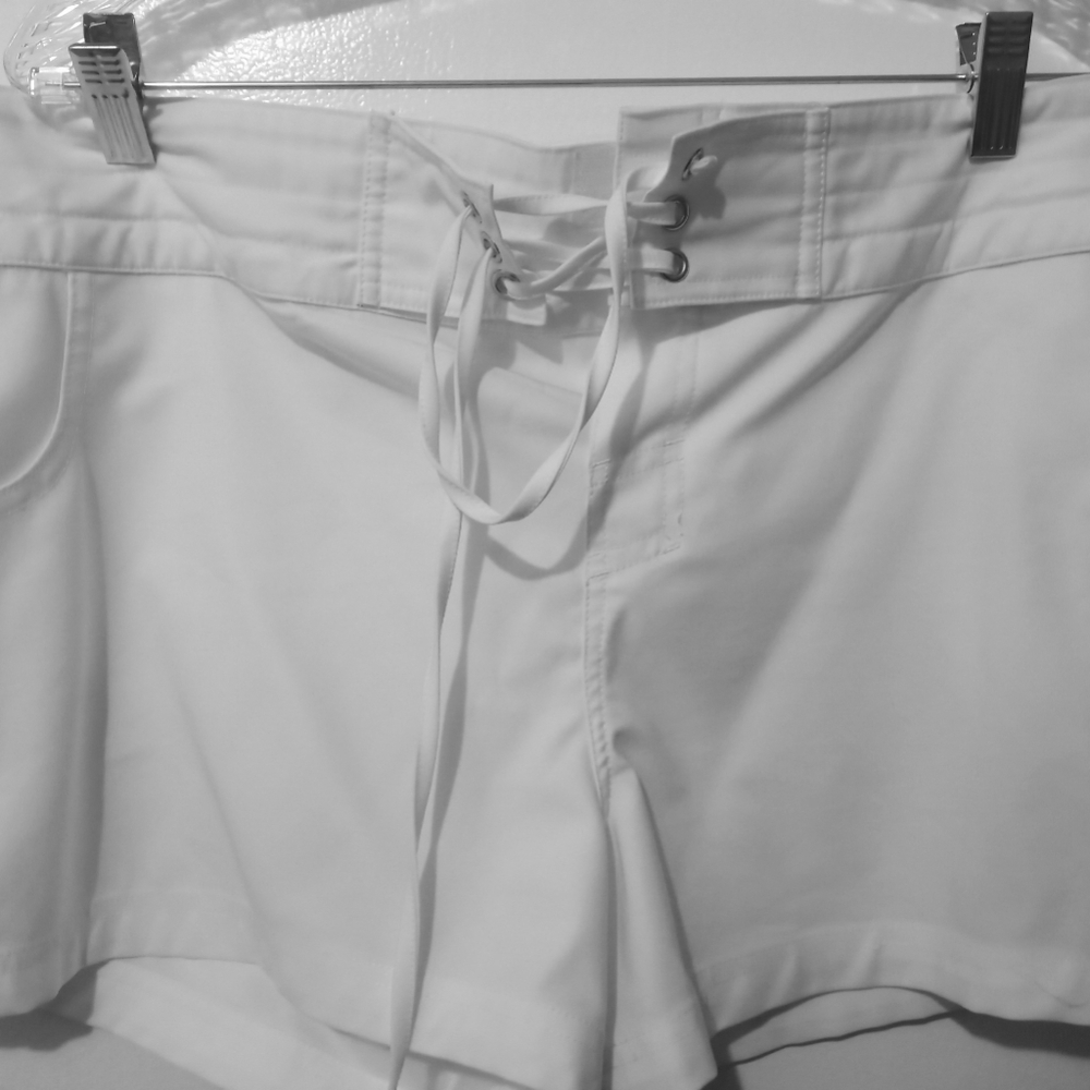 La Blanca White Shorts Size L